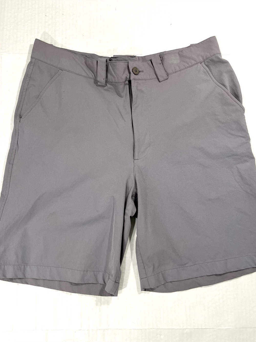 UNDER ARMOUR MENS PERFORMANCE SHORTS